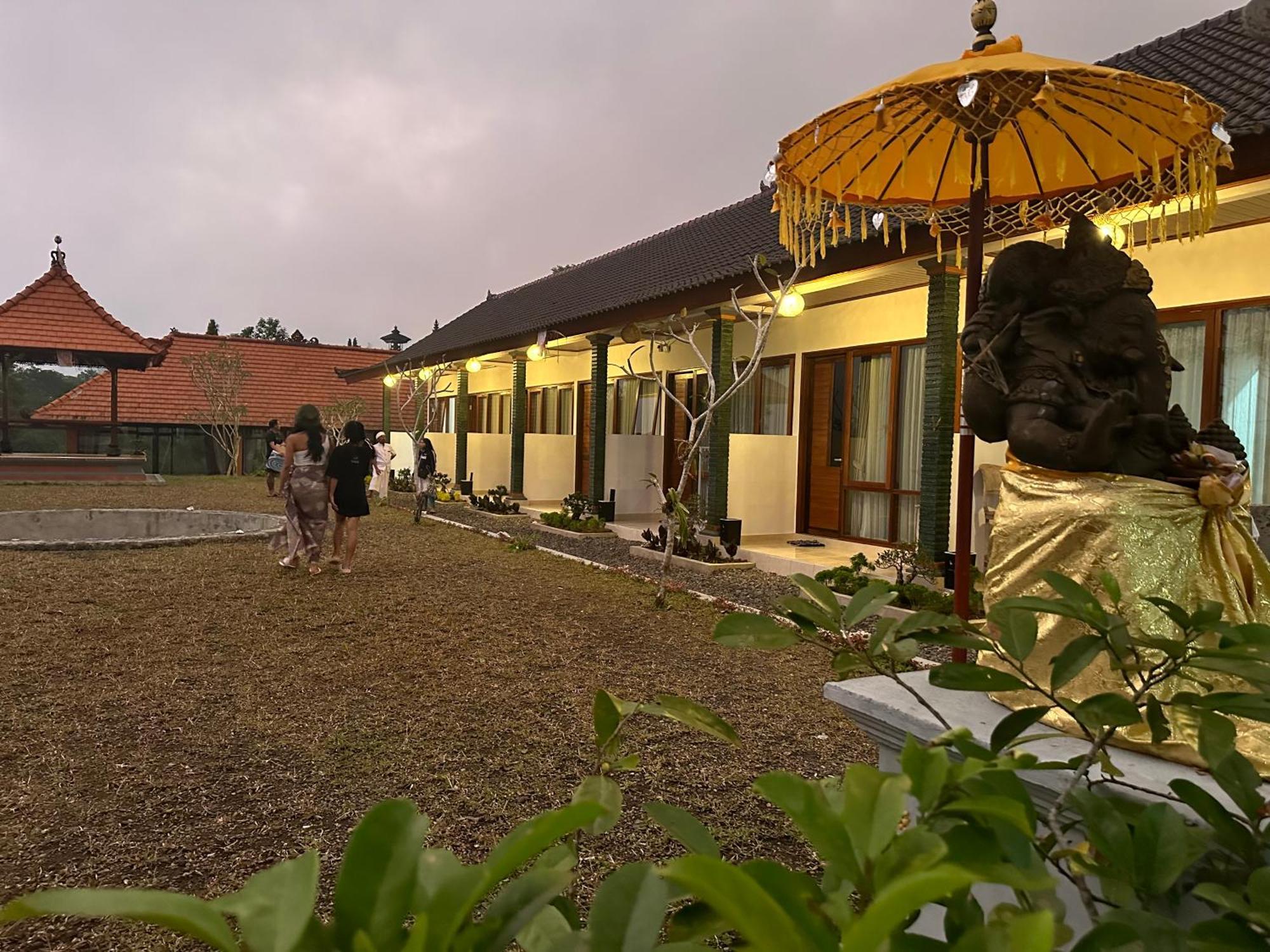 דירות Besakih Bali Basuki Retreat Center מראה חיצוני תמונה