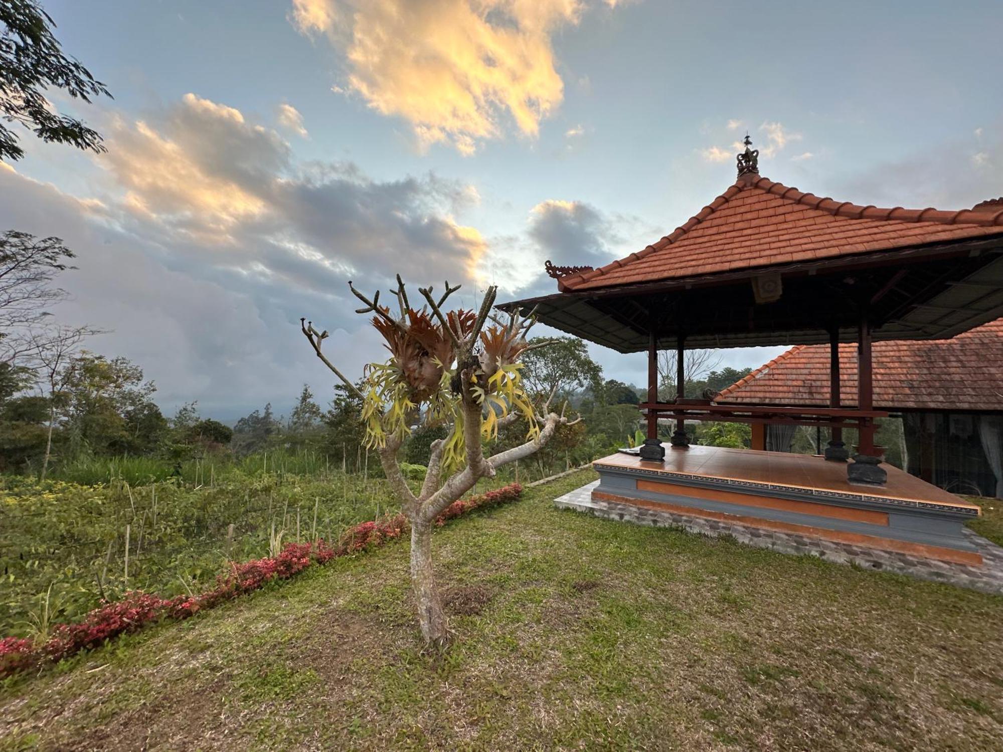 דירות Besakih Bali Basuki Retreat Center מראה חיצוני תמונה